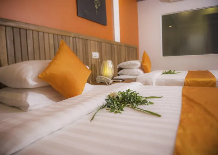 Angkor Sweet Night 4*