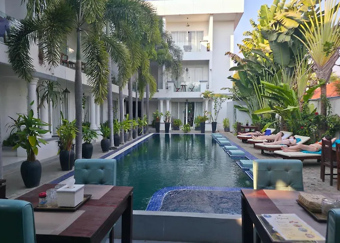 Hotel Angkor Sweet Night 4*